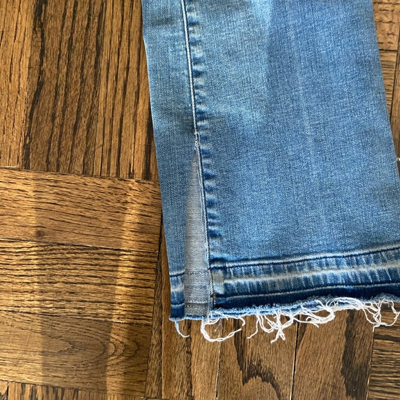 Abercrombie & Fitch High Rise Jeans - Picture 3 of 4